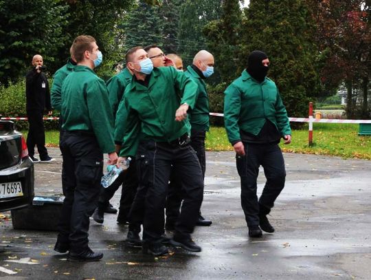 Szturm na Areszt Śledczy w Elblągu [ZDJĘCIA]