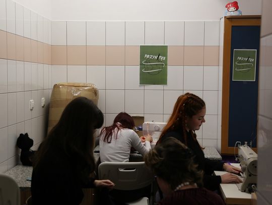 Szyją misie w szczytnym celu