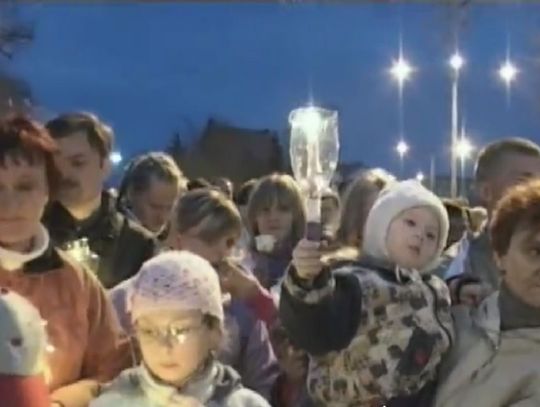 Tak Elbląg żegnał 20 lat temu papieża [ARCHIWALNE NAGRANIE]