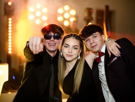 Tak się bawi IV LO w Elblągu [FOTO]