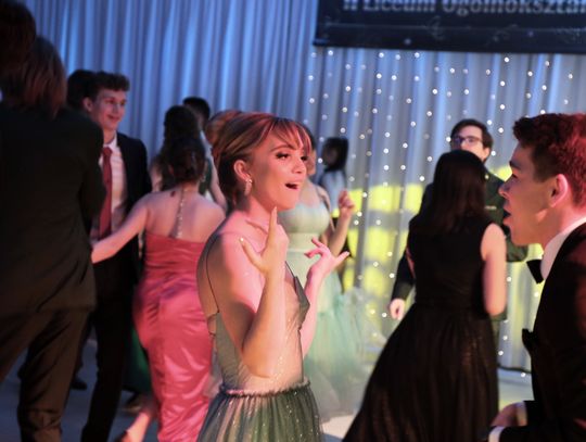 Tak się bawią maturzyści z II LO