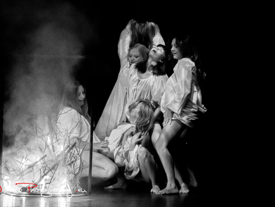 Teatr Sewruka w Elblągu zaprasza na ostatnie w tym roku „Czarownice z Salem”!