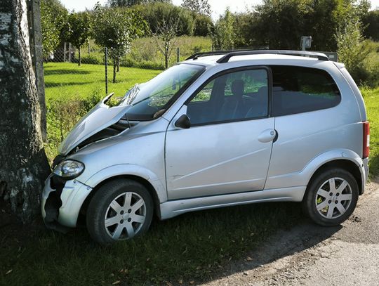 Ten pojazd wygląda niepozornie. Ale bez prawa jazdy nawet nie wsiadaj Ten pojazd wygląda niepozornie. Ale bez prawa jazdy nawet nie wsiadaj