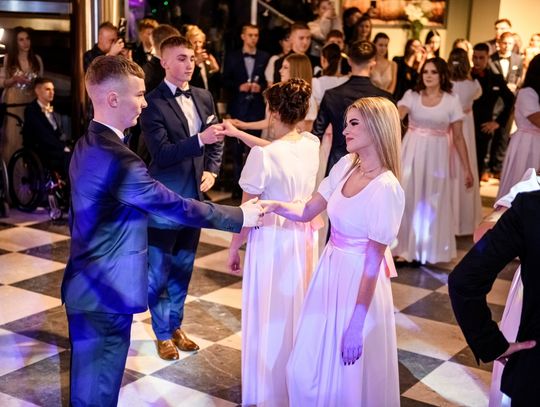 To była piękna noc. Tak się bawili maturzyści z IV LO [FOTO]