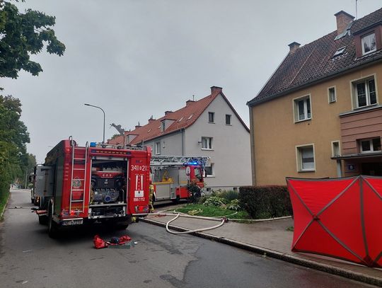 Tragiczny pożar na Kochanowskiego. Nie żyje kobieta