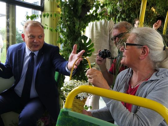 Tramwaj pełen roślin ruszył w trasę po Elblągu