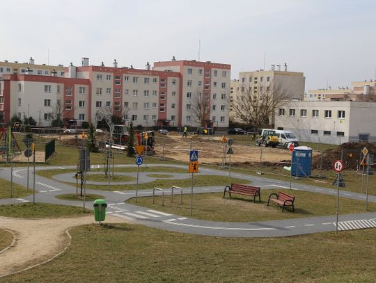Trwa budowa Pumptracka nad Jarem