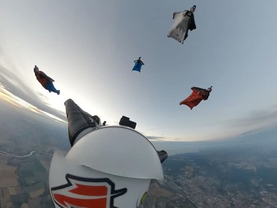 Trwa próba pobicia rekordu w Elblągu, spójrz w niebo [ZDJĘCIA]