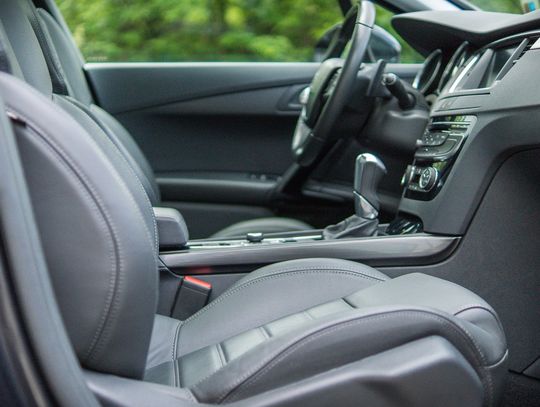 Tymi samochodami nie wjedziesz. Wojsko wydało pilny zakaz