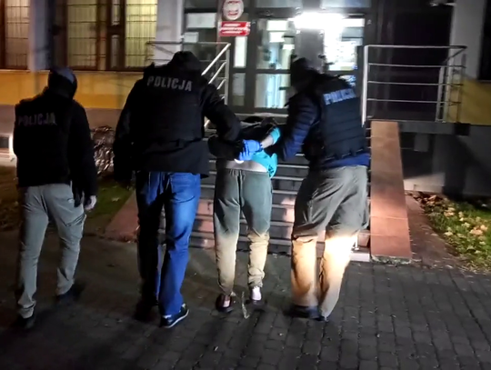 Uciekał na S7. Jest podejrzany o zabójstwo 25 latki Uciekał na S7. Jest podejrzany o zabójstwo 25 latki