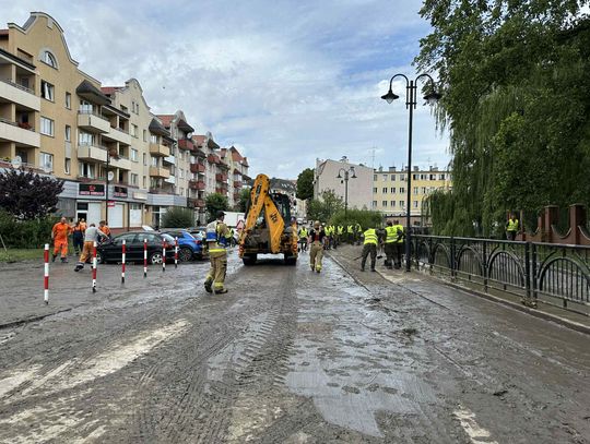 Ulica zamknięta. Urząd prosi o przestawienie samochodów
