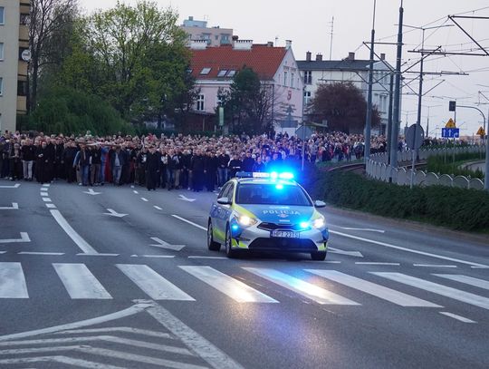 Ulicami Elbląga przeszła Droga Krzyżowa [FOTO]