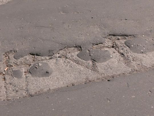 Ulice Elbląga do remontu. Radni pytają o ich zły stan [LISTA ULIC]