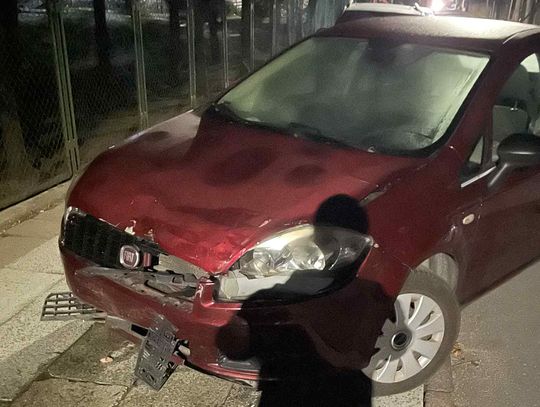 Uszkodzone trzy auta – policja i właściciele proszą o pomoc świadków Uszkodzone trzy auta – policja i właściciele proszą o pomoc świadków