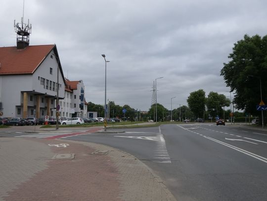 Uwaga kierowcy! Od dziś zmiana organizacji ruchu na tym skrzyżowaniu!