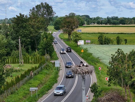 Wakacyjna trasa na Mierzeję zyskała nową nawierzchnię [FOTO]