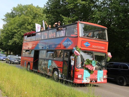Wesoły autobus na ulicach Elbląga. Od teraz rządzi muzyka!