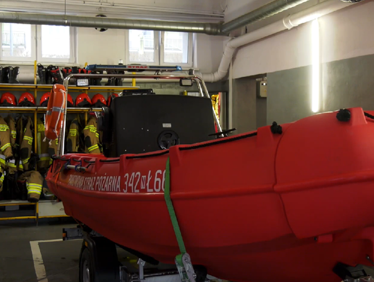 WHALY 500 R na pokładzie strażaków. To najbardziej nowoczesna łódź  z całej floty