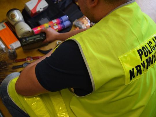 Włamywali się do samochodów na terenie Elbląga."Mężczyźni kradli niemal wszystko" Włamywali się do samochodów na terenie Elbląga."Mężczyźni kradli niemal wszystko"