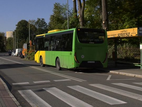 Wybierając się na cmentarz - uważaj na kieszonkowców [WIDEO]