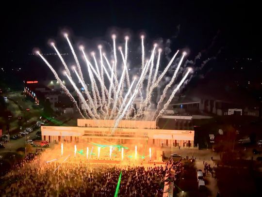 Wyjątkowy pokaz multimedialny na Placu Jagiellończyka [WIDEO]