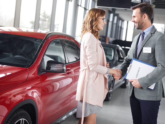 Wynajem krótkoterminowy – idealne rozwiązanie na czas naprawy samochodu