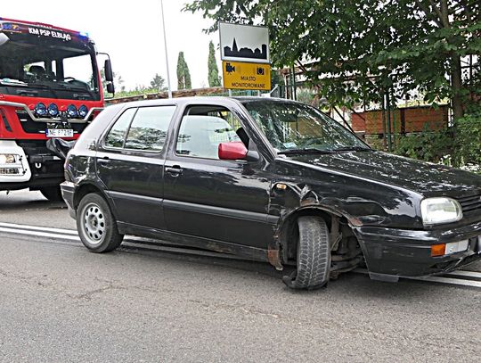 Wypadek 3 pojazdów na Królewieckiej. Kierowca wyprowadzony z pojazdu w kajdankach