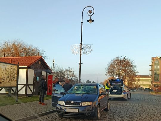 Wypadek na Starym Mieście. 15-latek trafił do szpitala Wypadek na Starym Mieście. 15-latek trafił do szpitala