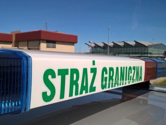 Zadyma z mieszkańcem Elbląga na lotniku. Poszło o test na COVID-19