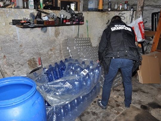 Zajmowali się produkcją nielegalnego spirytusu