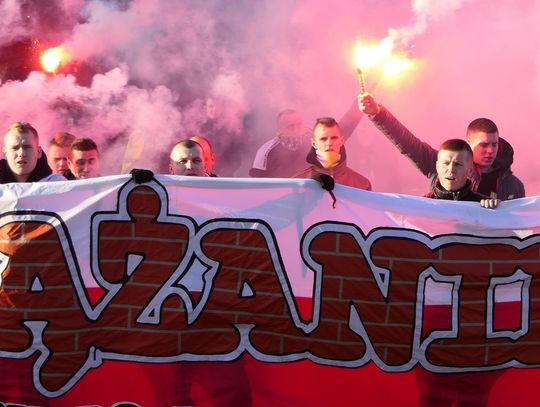 "Zamiast liści będą wisieć komuniści". Ulicami Elbląga przeszedł Marsz Pamięci Żołnierzy Wyklętych.