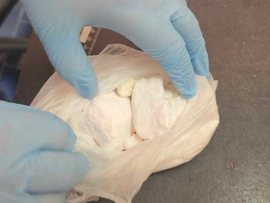 Zatrzymanie 40-latka z Pasłęka: Ponad kilogram amfetaminy w mieszkaniu