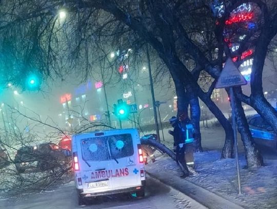 Zawieje i zamiecie śnieżne. Synoptycy wydali ostrzeżenie 1 stopnia