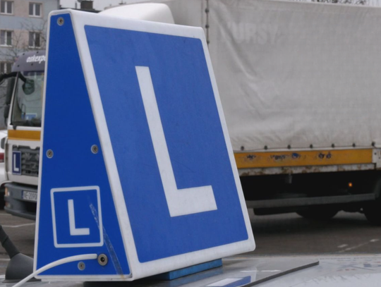 Zdający egzamin na prawo jazdy zobaczą, kto najbardziej oblewa Zdający egzamin na prawo jazdy zobaczą, kto najbardziej oblewa