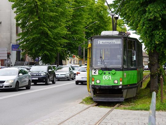 Zderzenie samochodu z tramwajem "Dwójka" ma opóźnienia