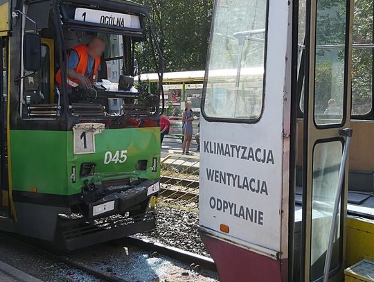 Zderzenie tramwajów przy CH Ogrody. 4 osoby ranne