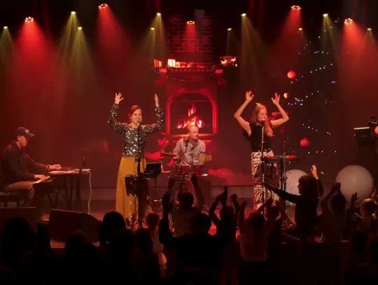 Zimowa podróż z muzyką – koncert Projektu Muzyka w Kinie Światowid Zimowa podróż z muzyką – koncert Projektu Muzyka w Kinie Światowid