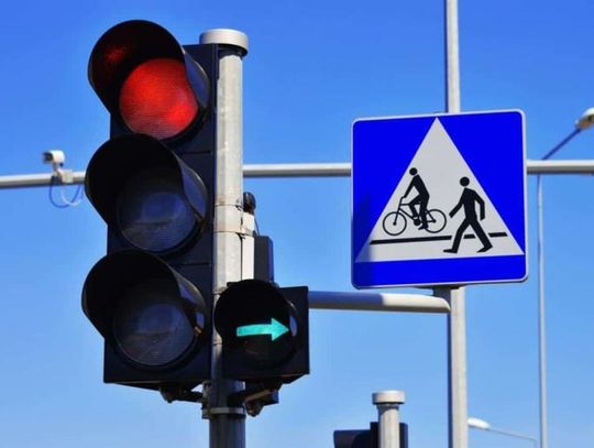 Zmiany dla kierowców. Chodzi o zieloną strzałkę Zmiany dla kierowców. Chodzi o zieloną strzałkę