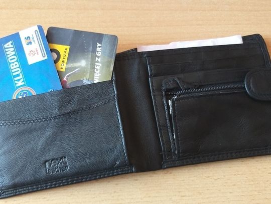 Znaleziono portfel z pieniędzmi Znaleziono portfel z pieniędzmi