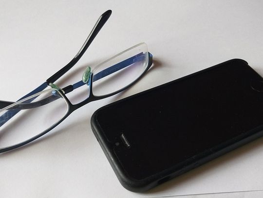 Znaleziono telefon i okulary