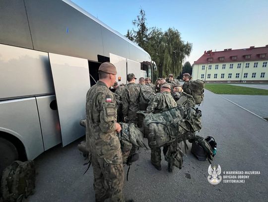 Żołnierze WOT pomagają na południu. "Silna grupa z Elbląga"