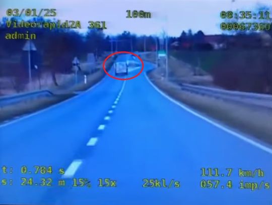 Zrobił to, bo było ślisko. 26-latek słono za to zapłaci [NAGRANIE]