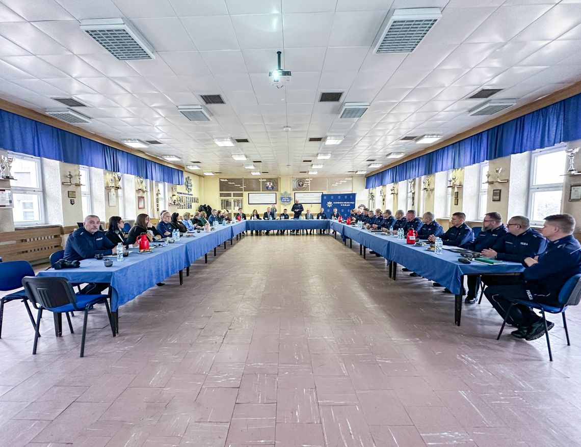 12 miesięcy pracy elbląskiej policji w liczbach. Dziennie prawie 60 interwencji 12 miesięcy pracy elbląskiej policji w liczbach. Dziennie prawie 60 interwencji