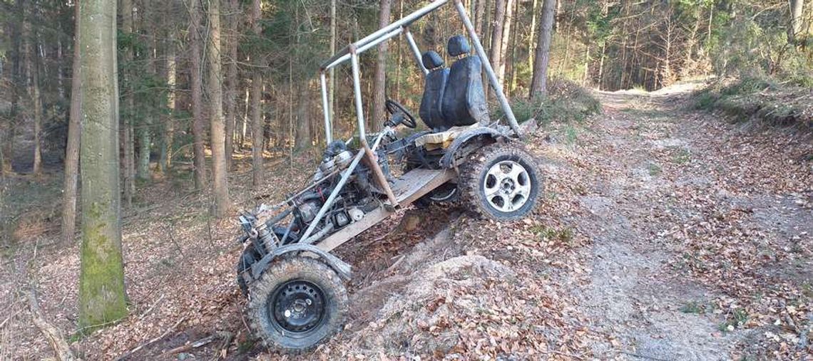 13 osób zatrzymanych w związku z rajdami quadami po lesie 13 osób zatrzymanych w związku z rajdami quadami po lesie