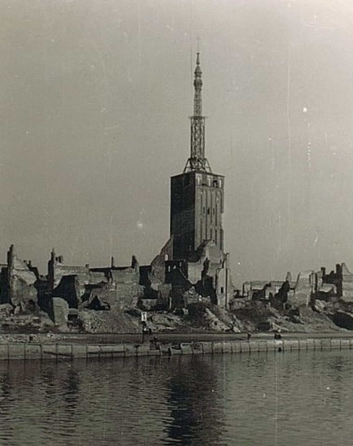 25 lipca 1948 roku rozpoczęto odgruzowywanie kościoła św. Mikołaja