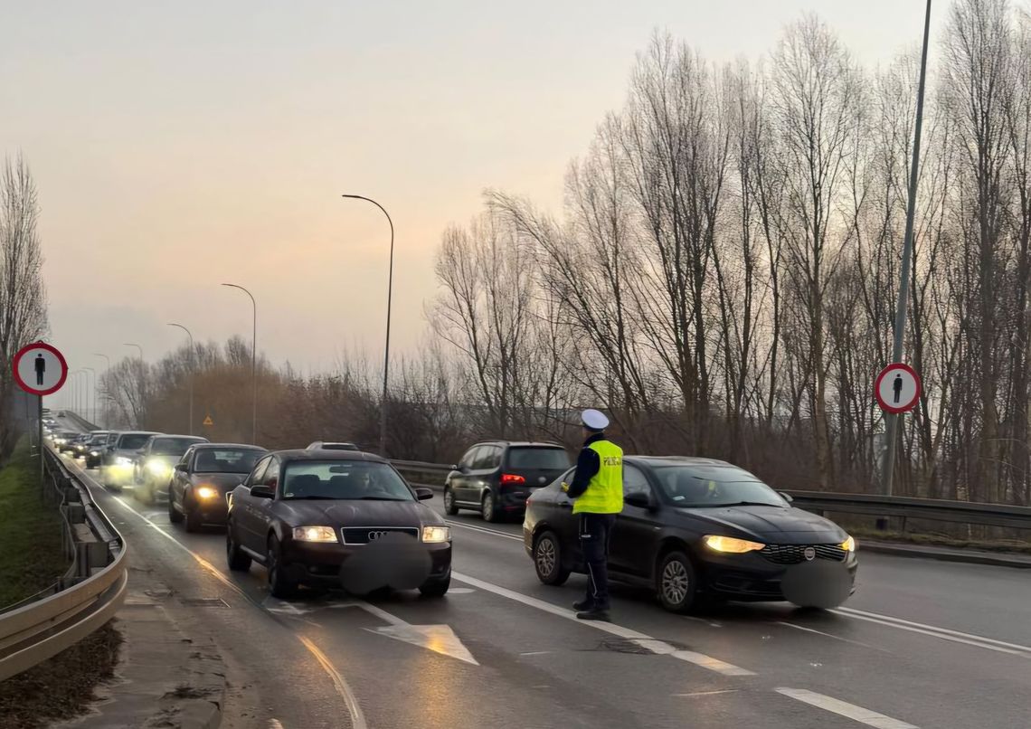 9 zatrzymanych w dwie godziny. Akcja policji w Elblągu i Pasłęku trwa 9 zatrzymanych w dwie godziny. Akcja policji w Elblągu i Pasłęku trwa