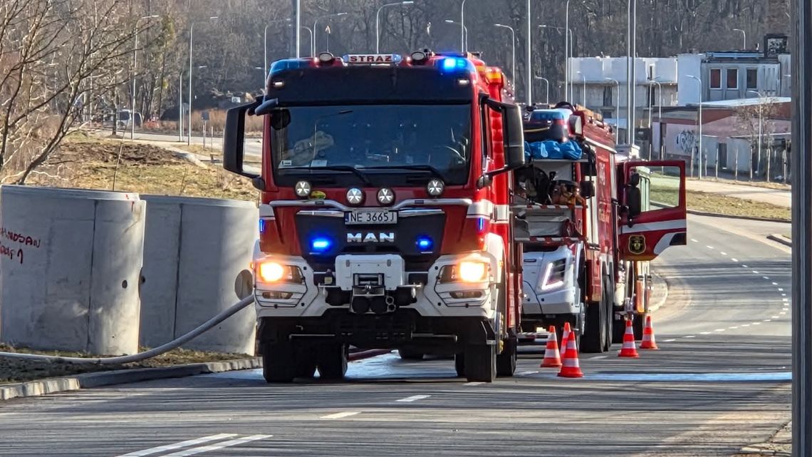 Alarm za alarmem. strażacy walczą z narastającym problemem Alarm za alarmem. strażacy walczą z narastającym problemem