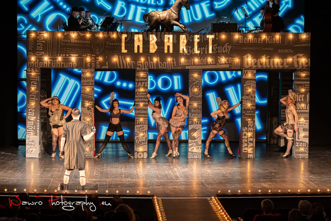 Był kabaret i był Mistrz Ceremonii…