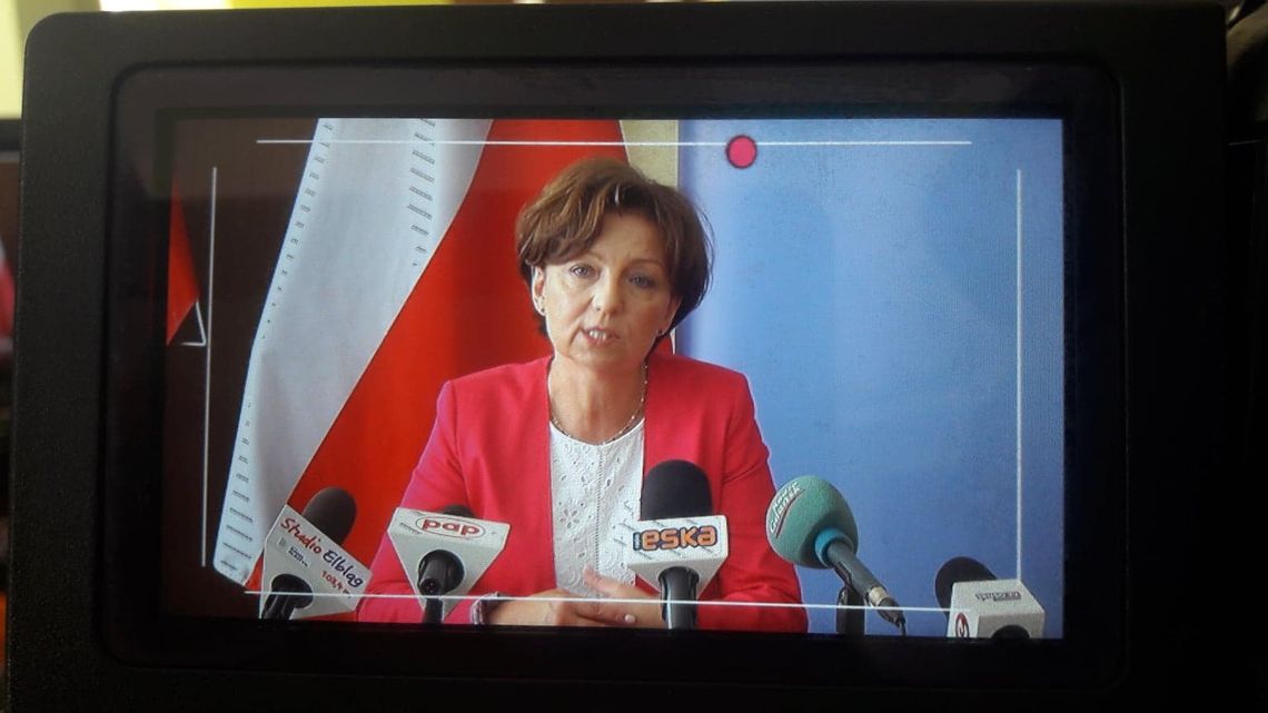 Centrum Usług Społecznych - Minister Rodziny, Pracy i Polityki Społecznej Marlena Maląg podpisała umowę w Elblągu