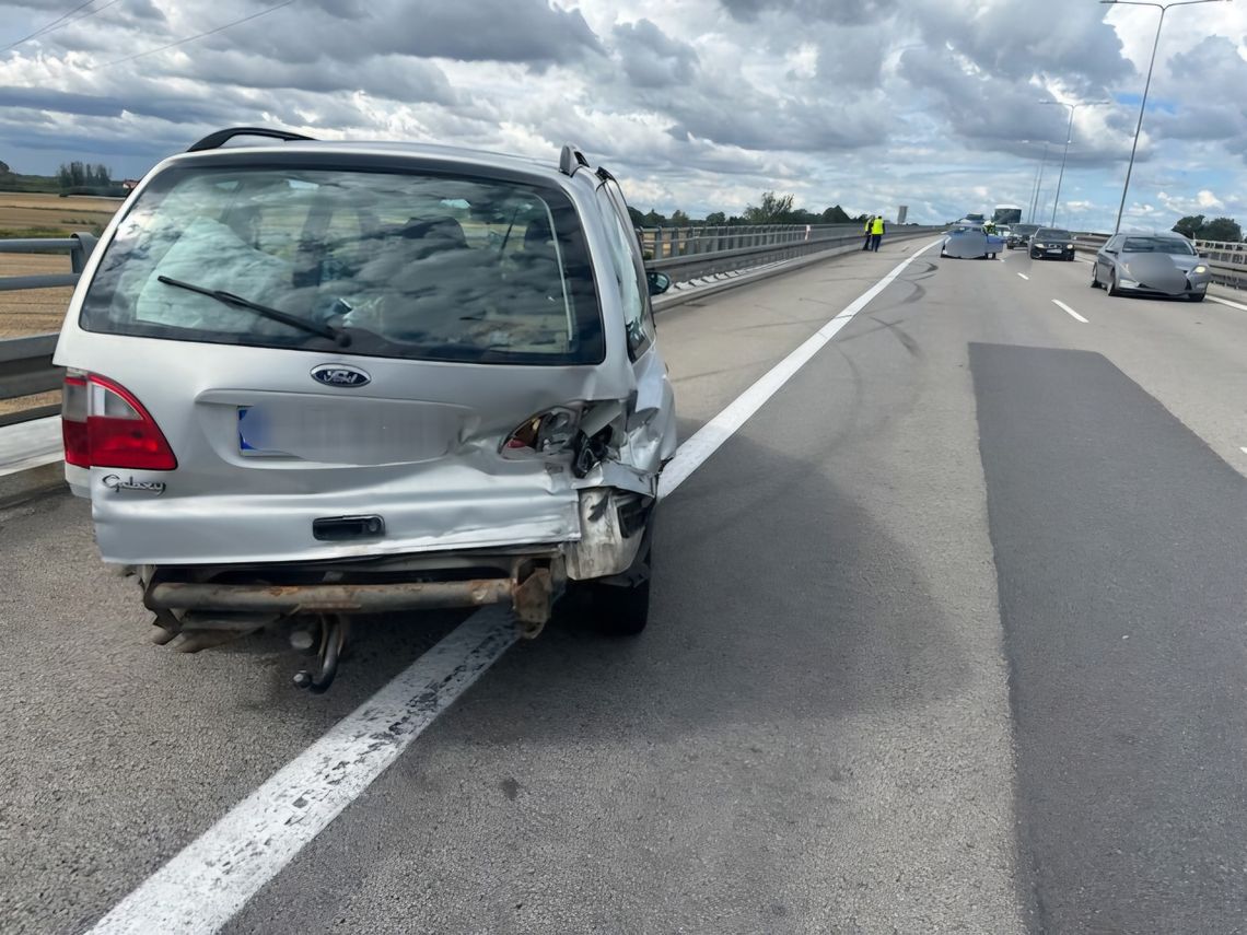 Co on zrobił?! Jechali po drodze S7, zaciągnął jej hamulec ręczny
